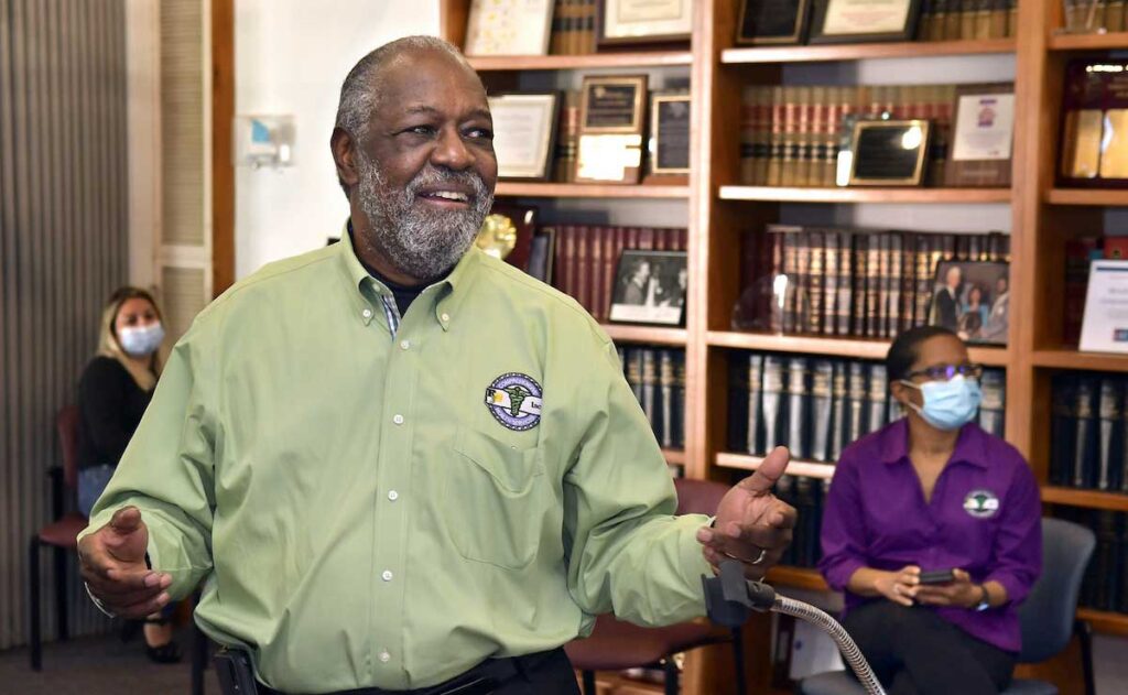 Ronald Gardner retires